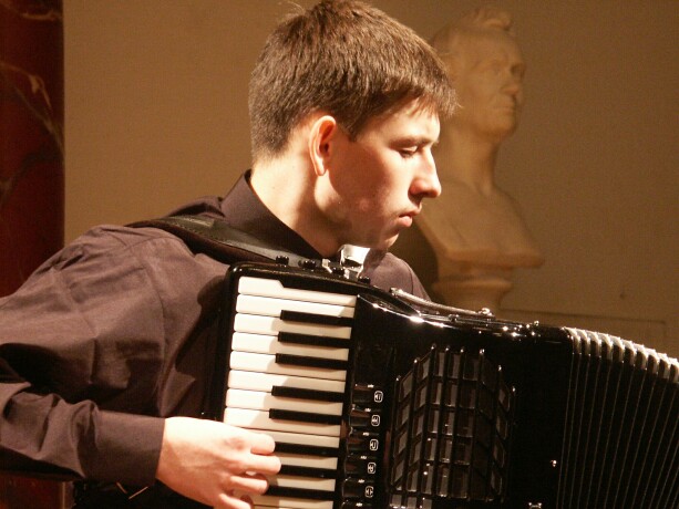 Alexander Poeluev selling accordion music cd Rostov-on-Don